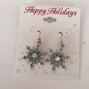 NWT Snowflake earrings